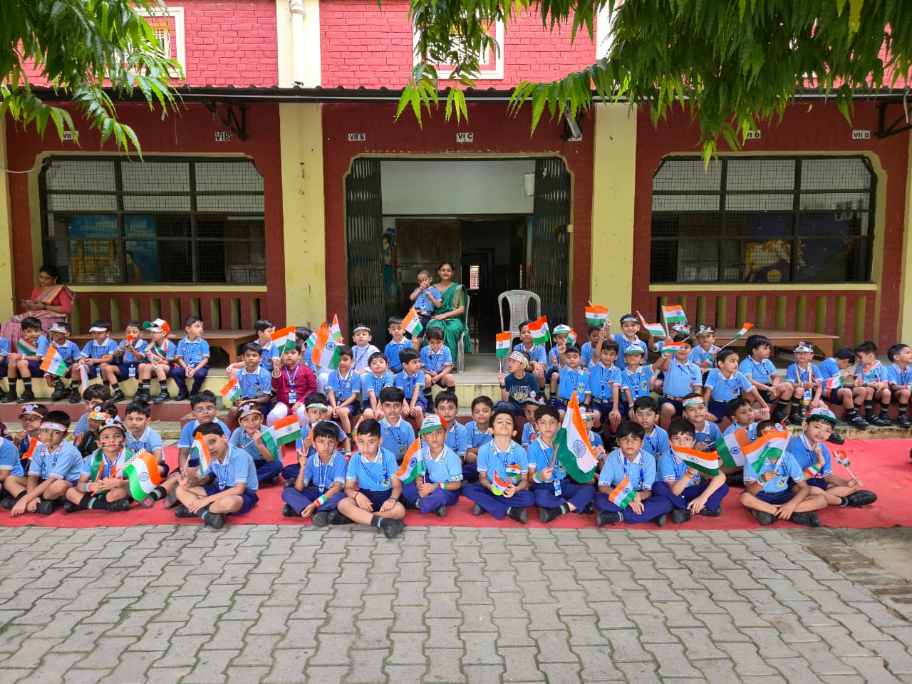TRI - COLOUR THEMED